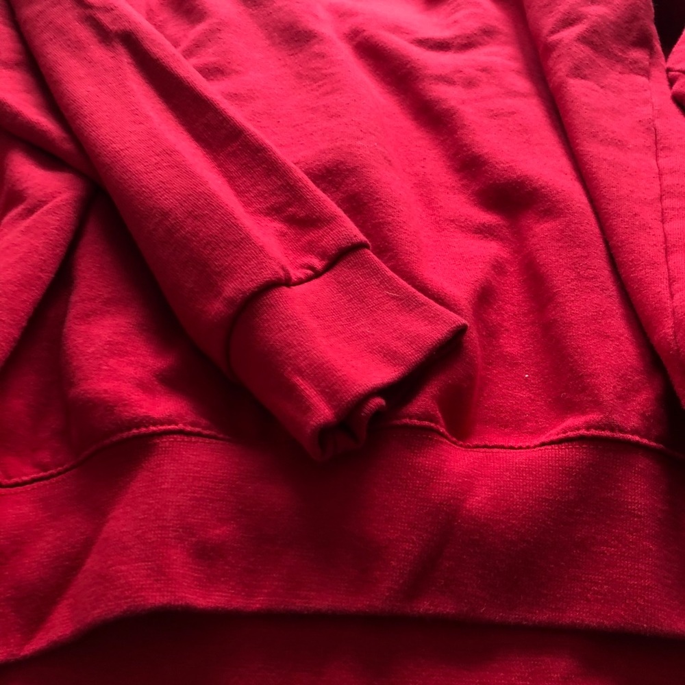 Red collared sweater - Picture 2 of 3